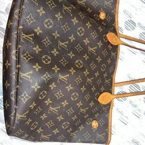 Used authentic Louis Vuitton neverfulll mm.